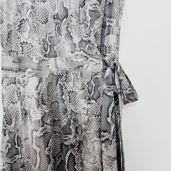 White House Black Market Women's Dress 4 Wrap Midi Snake Gray Sleeveless Hi Low - Picture 5 of 15